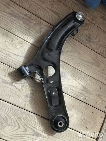 Рычаг хендай элантра левый 2011- в наличие