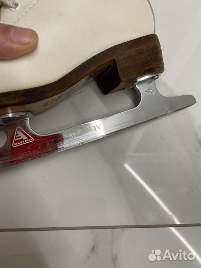 Продам коньки wifa