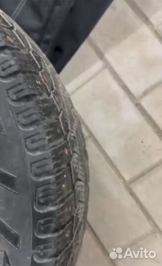 Pirelli Carrier Winter 215/65 R16 98