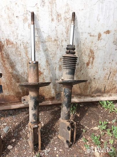 Амортизаторы на renault duster