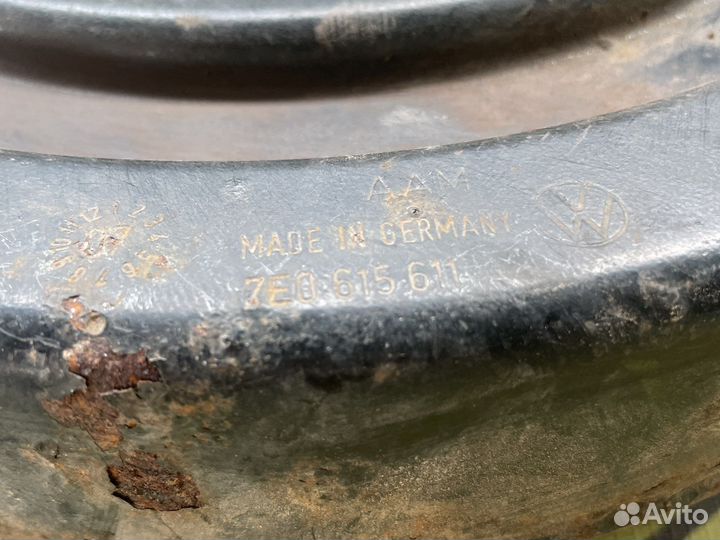 Пыльник тормозного диска Vw Transporter t5