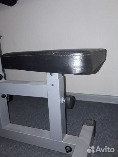 Скамья Скотта для бицепса Body Solid ppb32x новая