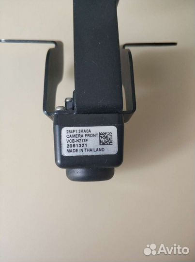 Камера переднего вида Nissan Pathfinder 2012-2017