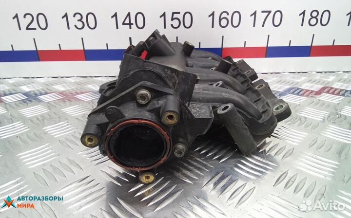 Коллектор впускной Opel Astra J 2011