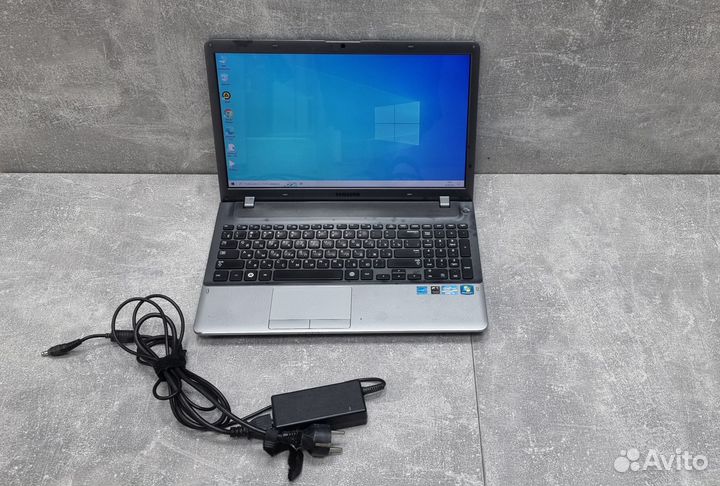 Ноутбук Samsung NP350