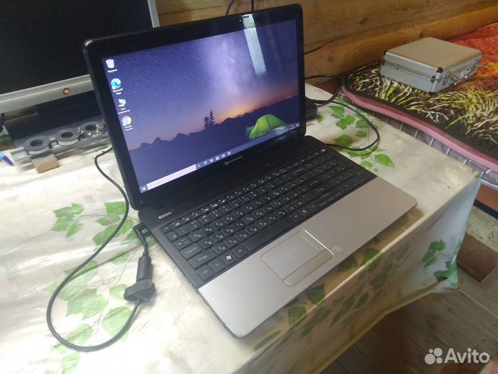 Ноутбуки здесь