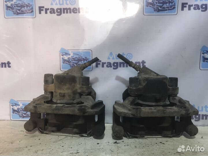 Суппорт тормозной передний Volvo 850