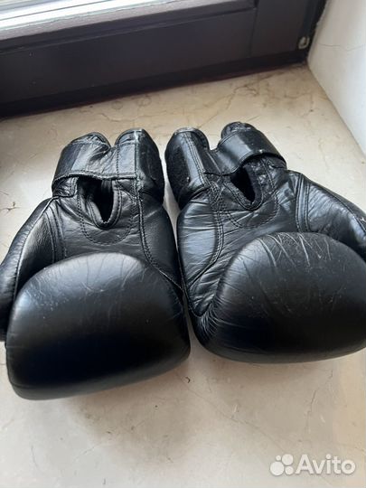 Боксерские перчатки 14 oz кожа