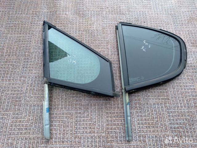 Уголок форточка Peugeot 408