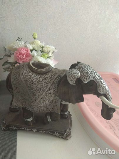 Копилки и статуэтки пакетом