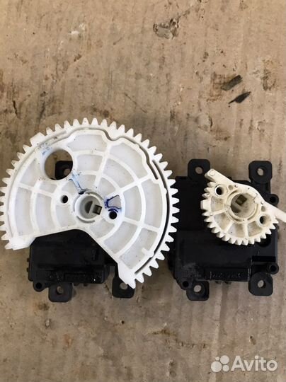 Сервопривод заслонок печки Toyota (2566)