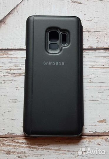 Оригинальный чехол на Samsung Galaxy S9