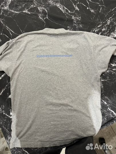 Футболка vetements