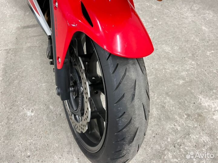 Honda CBR 400 ra