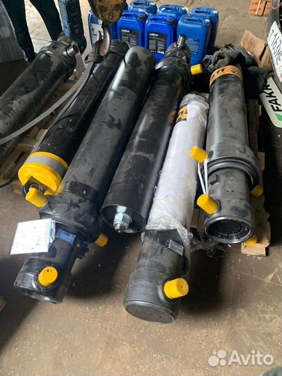 Гидроцилиндр подъема кузова wielton