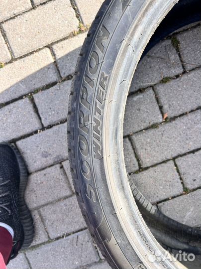Pirelli Scorpion Winter 275/35 R22