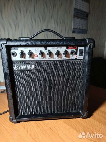 Yamaha GA-15 Гитарный комбоусилитель