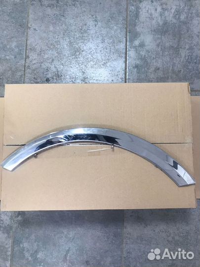 Geely mk cross накладка на заднее крыло