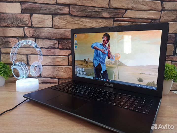 Надёжный ноутбук Asus