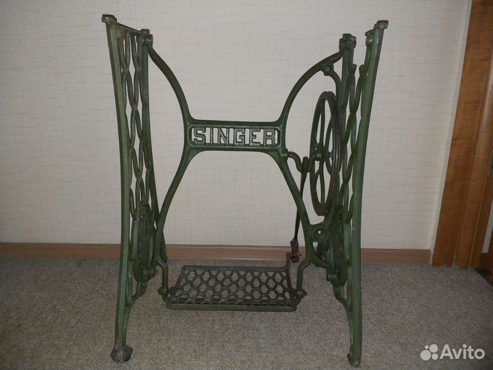 Станина чугунная от швейной машинки Singer