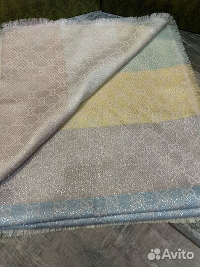 Платок шаль Gucci розовый с люрексом теплый