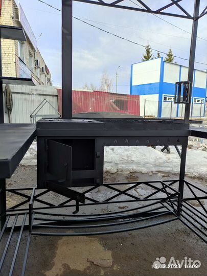 Мангал с печью под казан и крышей