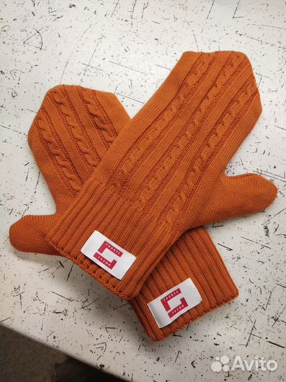 Варежки новые