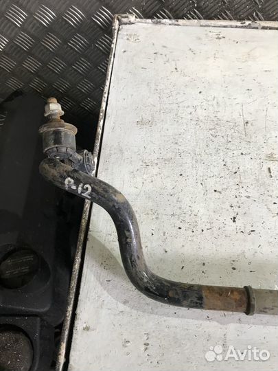 Стабилизатор передний Ниссан Примера П12 Primera