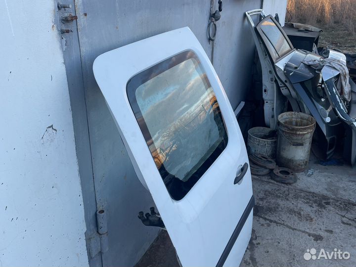 Дверь сдвижная правая Renault Kangoo 2