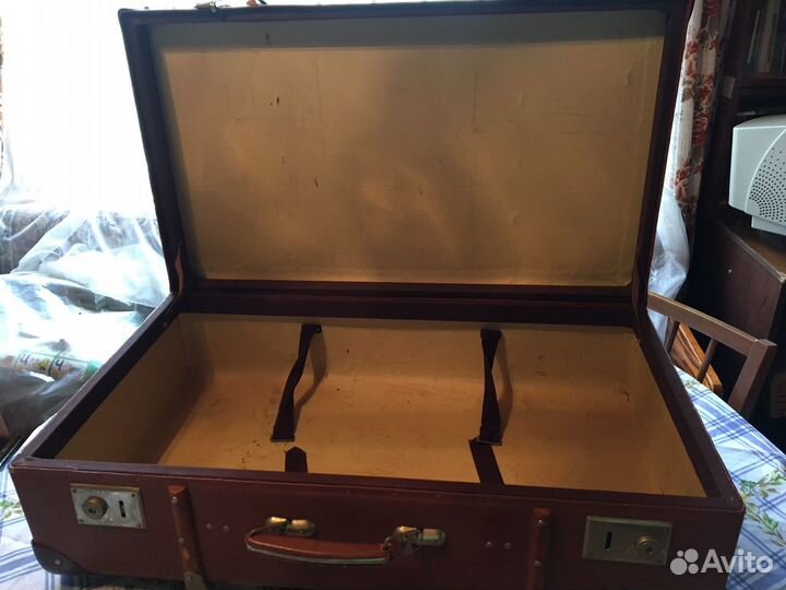 Чемодан Ретро