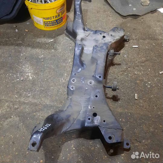 Передняя Балка Lancer 9 Outlander 1 2000-2010 г.в