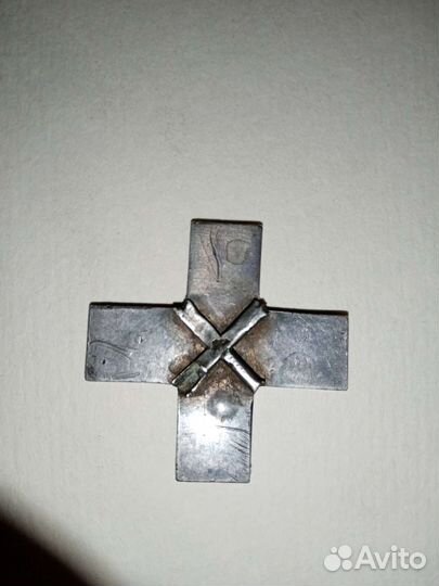 Серебряный крест