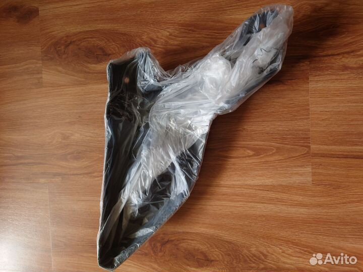 Облицовка переднего бампера левая atv Access 700