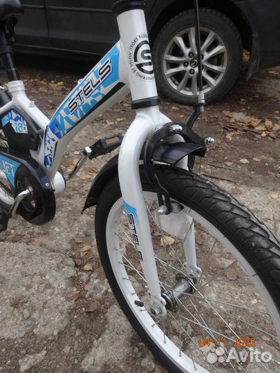 Продам детский велосипед 12 дюймов для мальчика