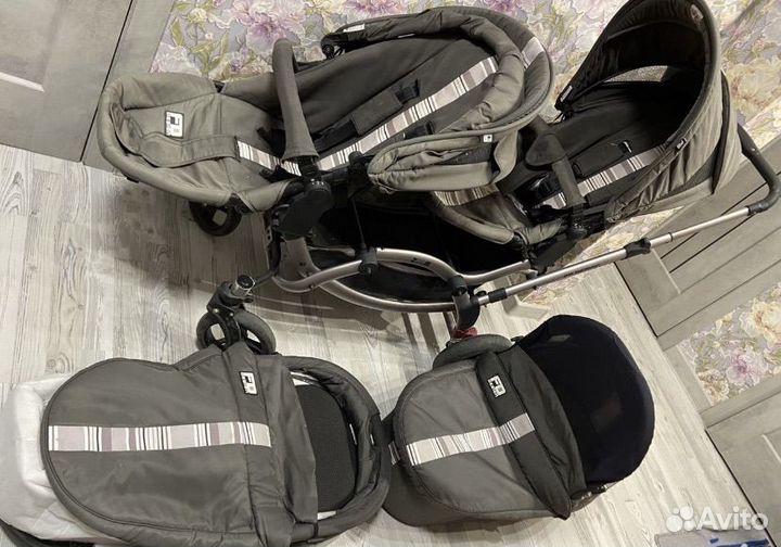 Коляска для двойни или погодок 3 в 1