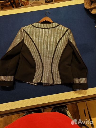 Пиджак женский 42 44