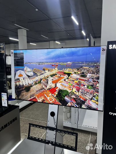 Самсунг 55CU7100