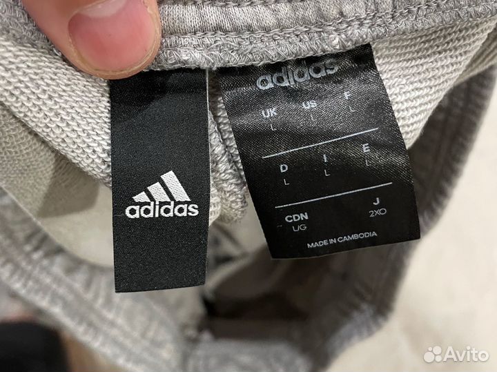 Спортивные штаны adidas размер L