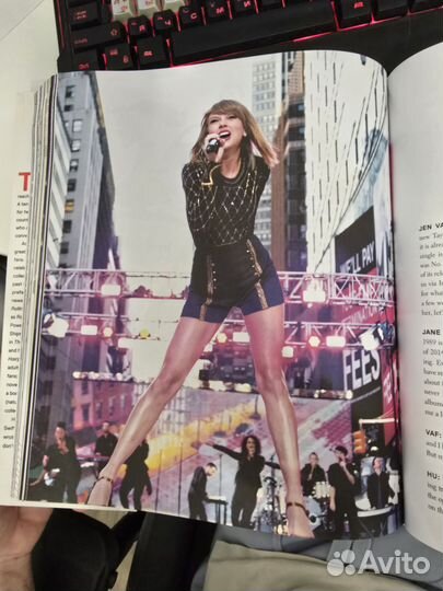 Фанатская книга Taylor Swift