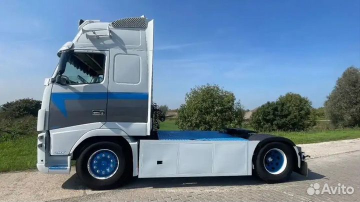 Pазбираем грузовик Volvo FH 2005-2008