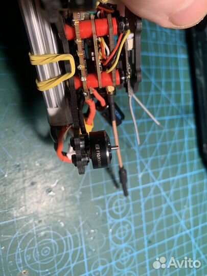 Гоночный FPV квадрокоптер, дрон