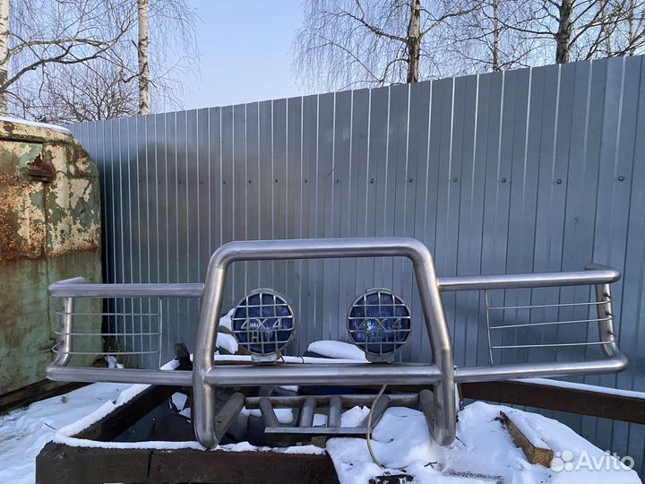 Кенгурятник на Ниву