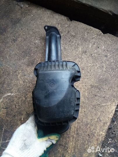 Резонатор воздушного фильтра Volvo Xc60