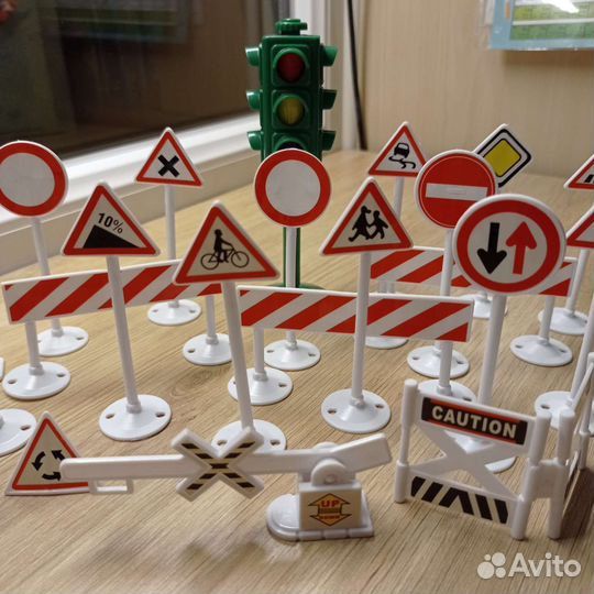 Дорожные знаки игрушки