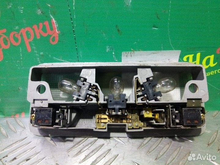 Плафон салонный Mitsubishi Lancer 9 седан 4G18 1.6