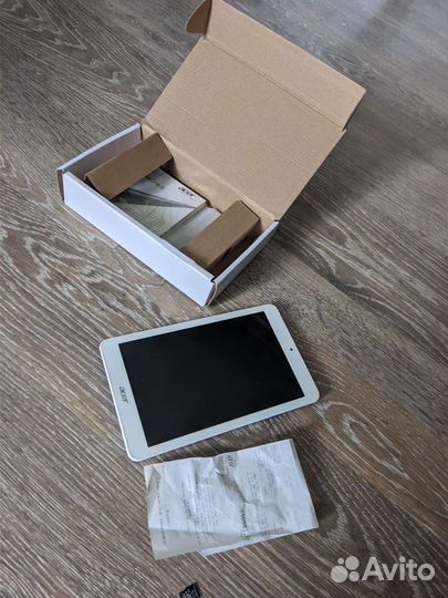 Acer iconia one 8 16Gb + карта 128 GB