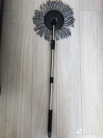 Швабра с круглой щеткой