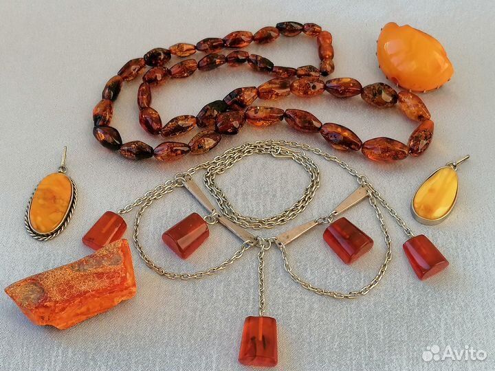 Брошь Колье Бусы Кулоны янтарь желток СССР