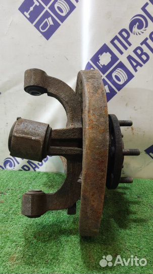 Кулак задний правый Hyundai Tucson хэтчбек 2.0