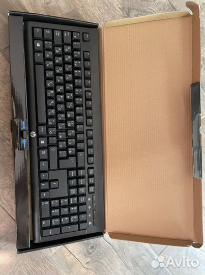 Игровая клавиатура беспроводная новая